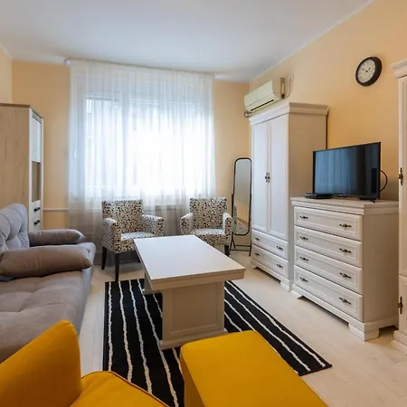 Center Admiral Apartament Belgrad