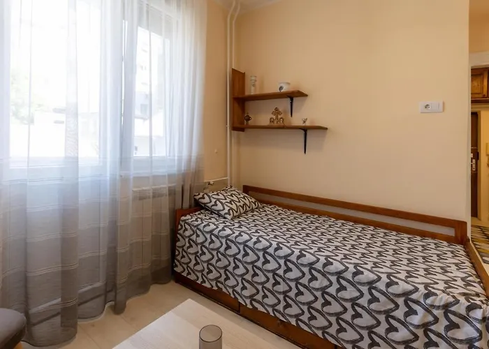 Center Admiral דירה