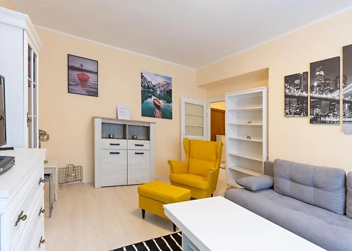 Center Admiral בלגרד