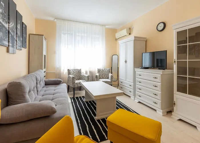 Center Admiral בלגרד